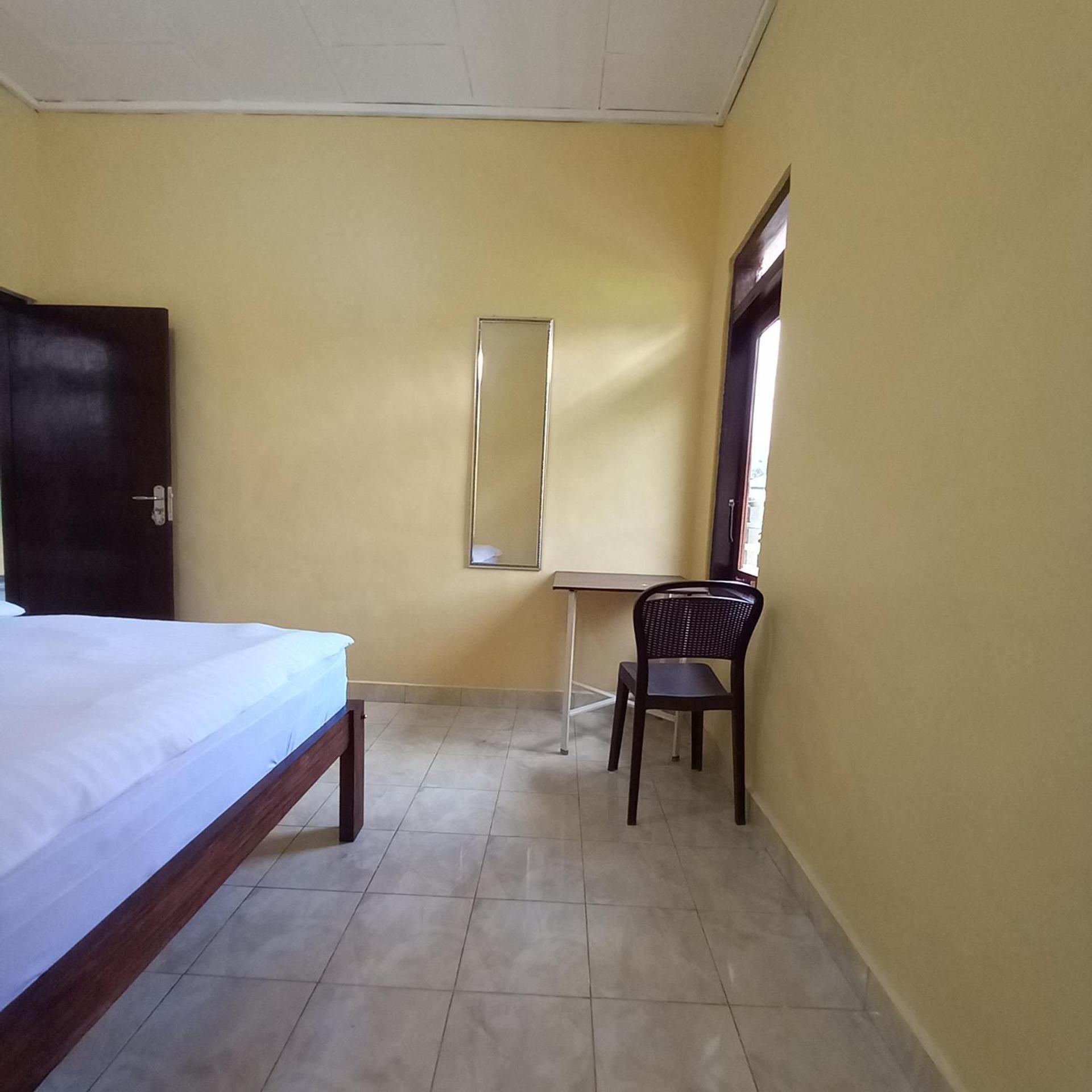 Tange Guest House Ruteng Pokoj fotografie