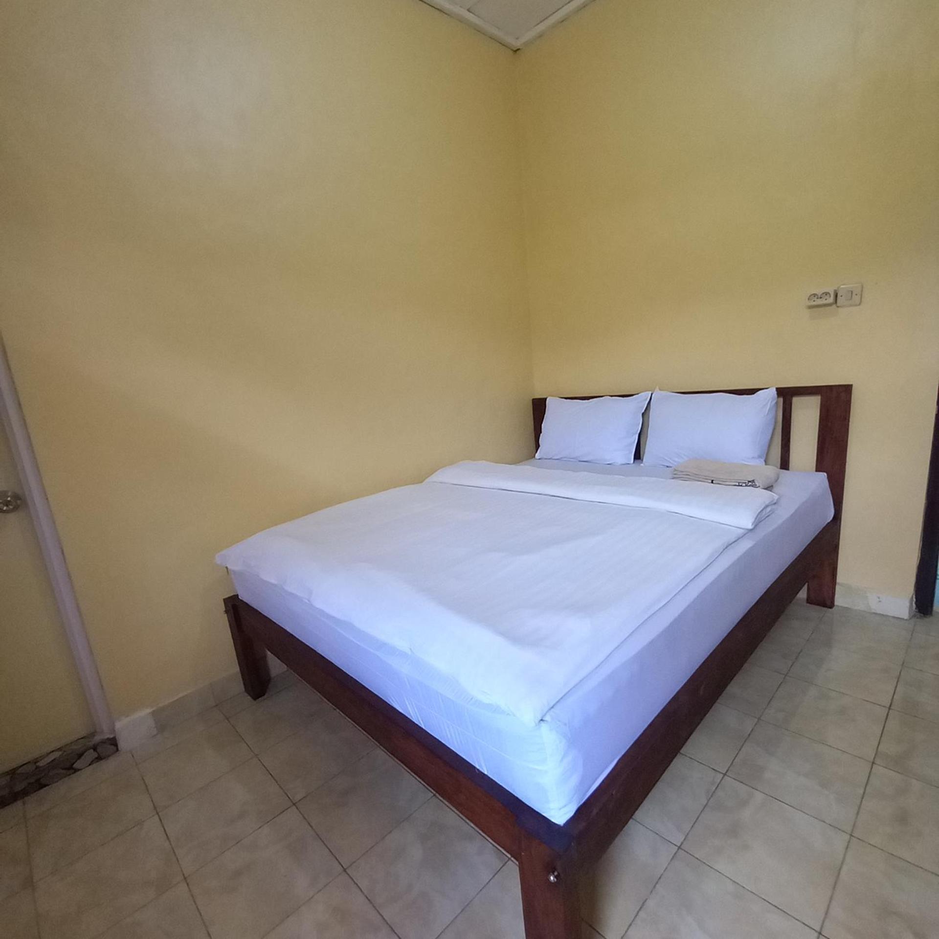 Tange Guest House Ruteng Exteriér fotografie