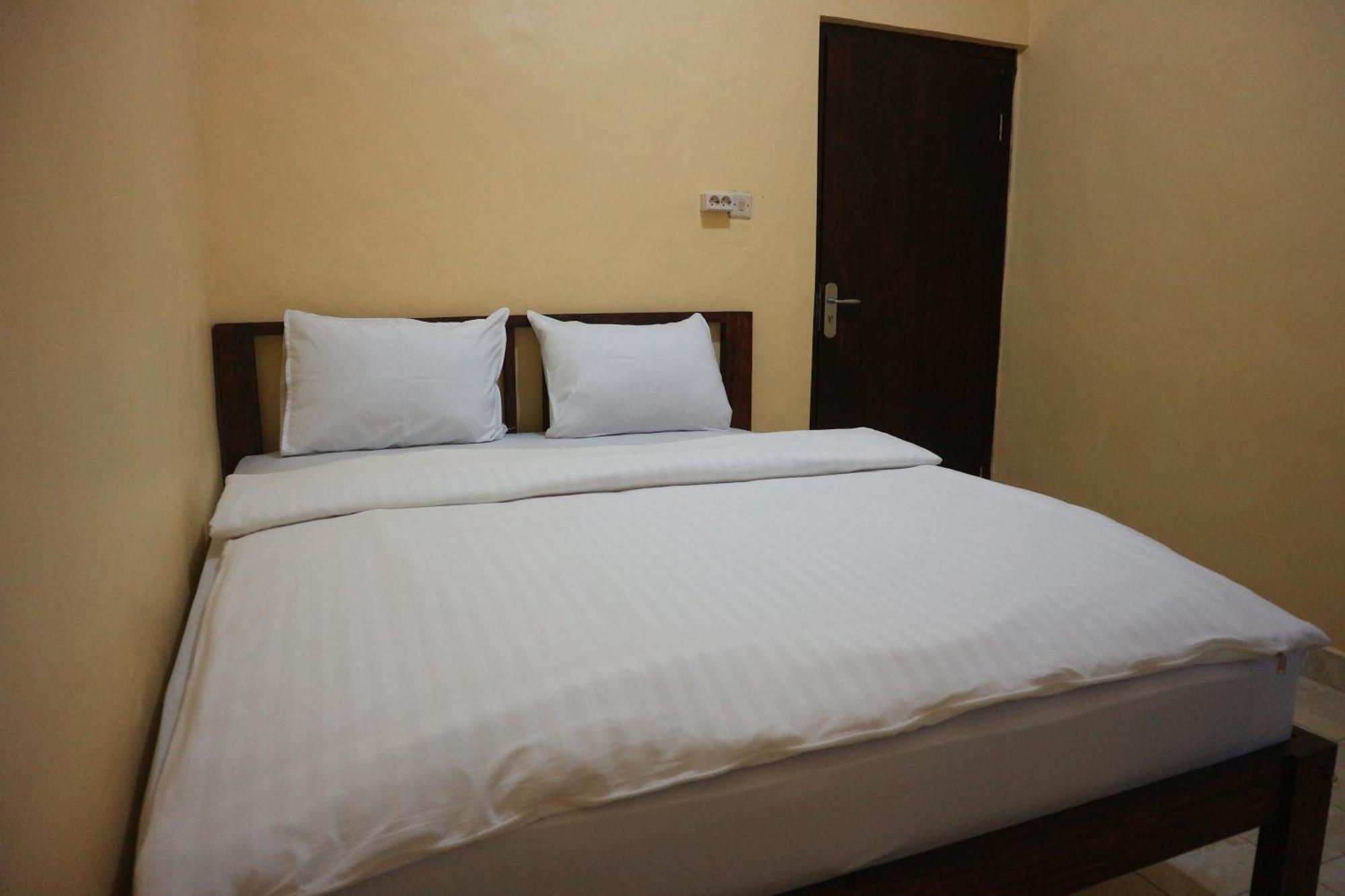 Tange Guest House Ruteng Exteriér fotografie