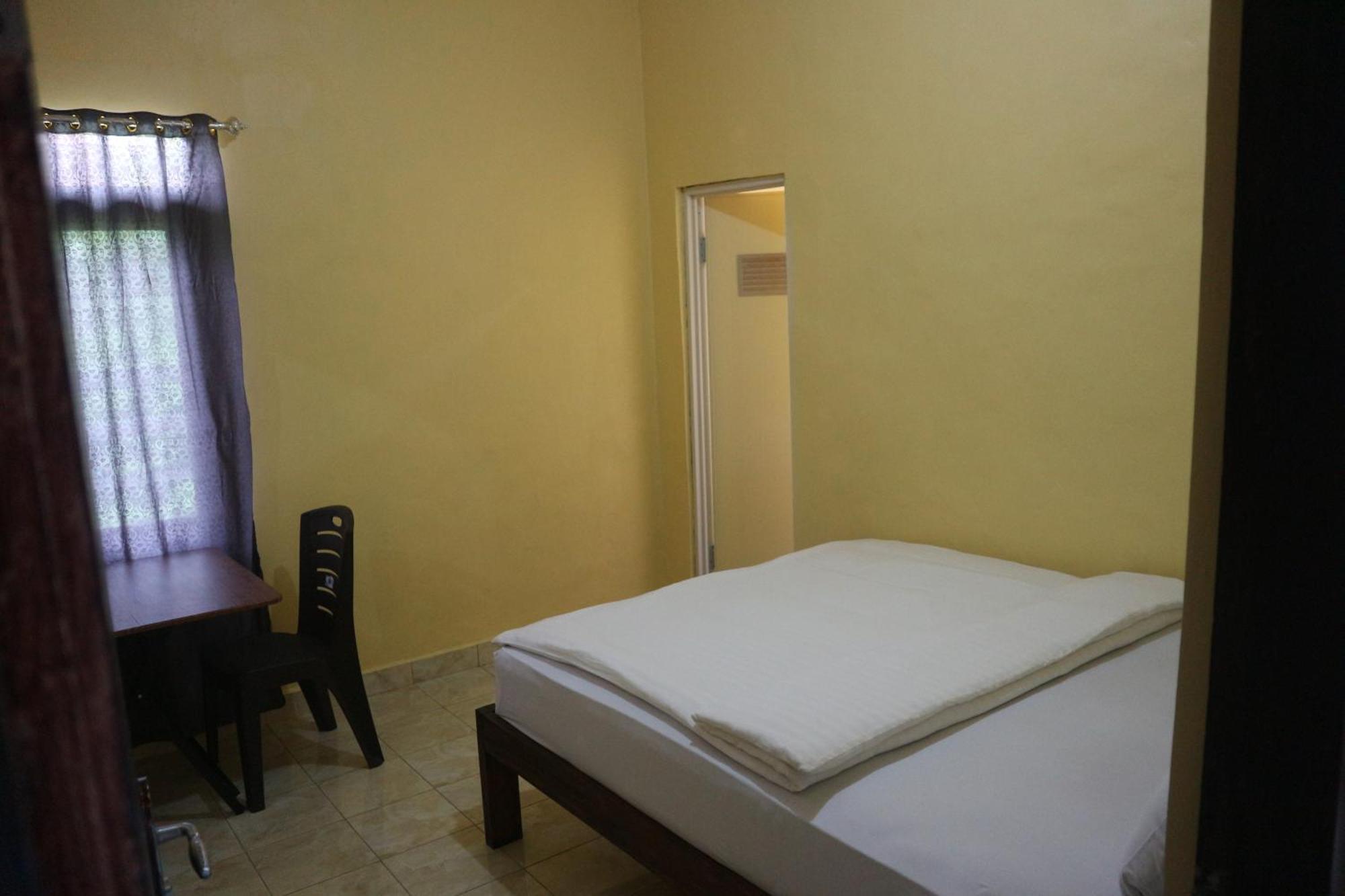Tange Guest House Ruteng Exteriér fotografie