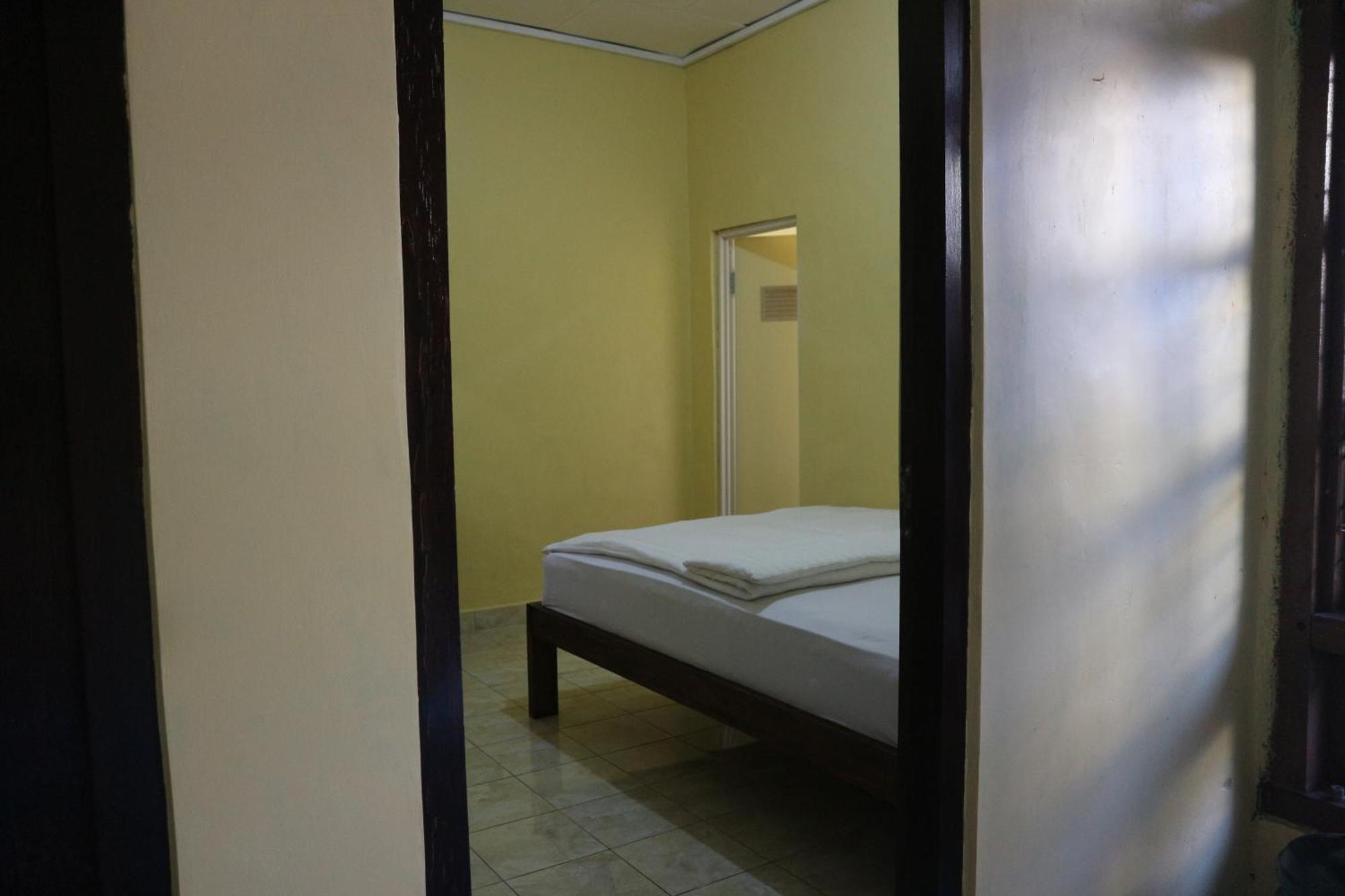 Tange Guest House Ruteng Exteriér fotografie